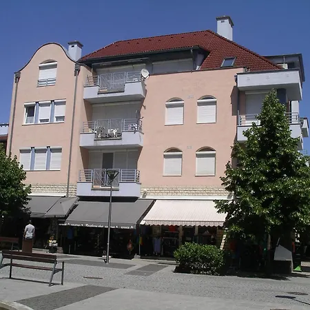 Eve Apartman